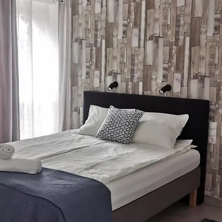 Nosztalgia Apartment *
